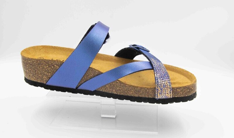 ARIMA: entre doigts bleu_