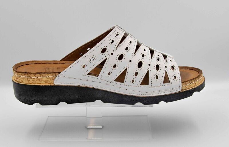 KARYOKA : mules blanche_