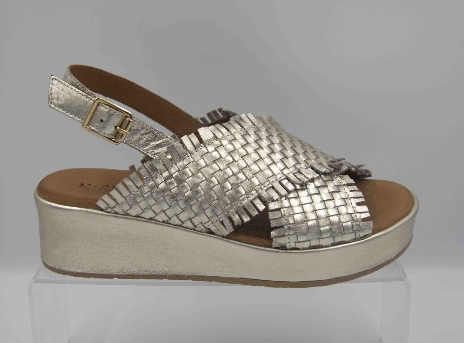 K MARY : nu pieds platine graize_