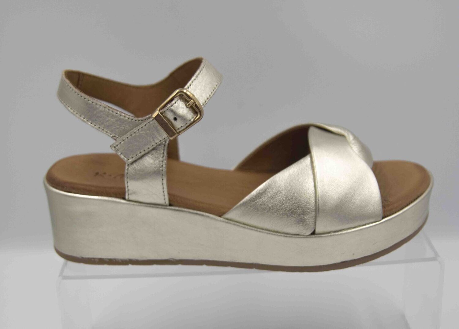 K MARY : nu pieds platine garant_