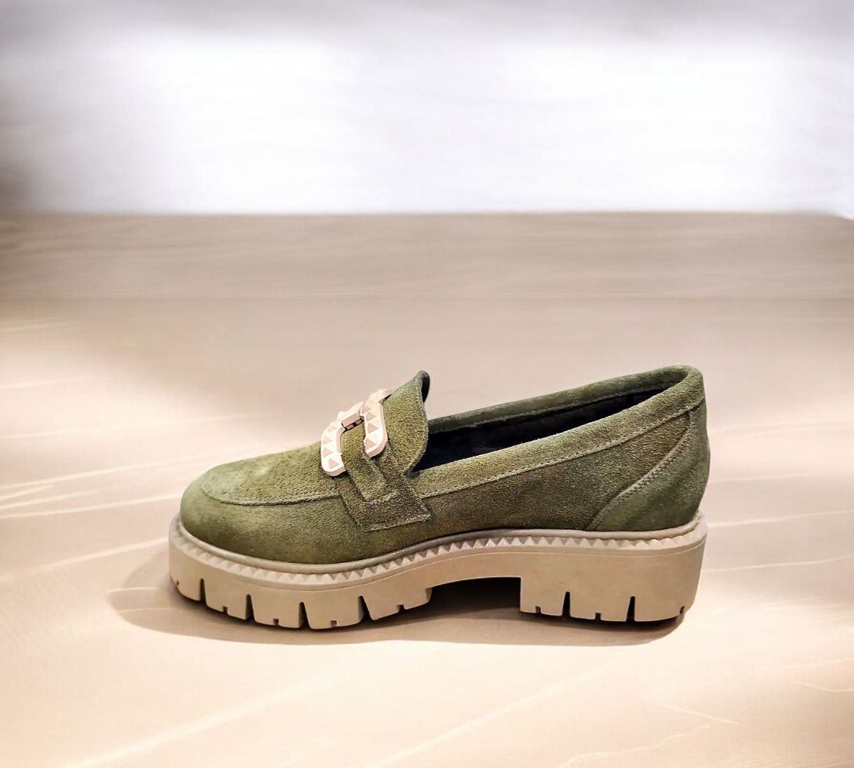 REBELLES : mocassin kaki