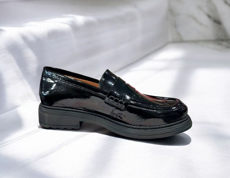 ROCK AND ROSE : Mocassins noir vernis