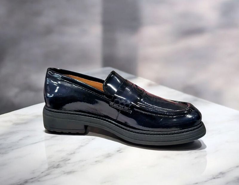 ROCK AND ROSE : Mocassins  vernis marine