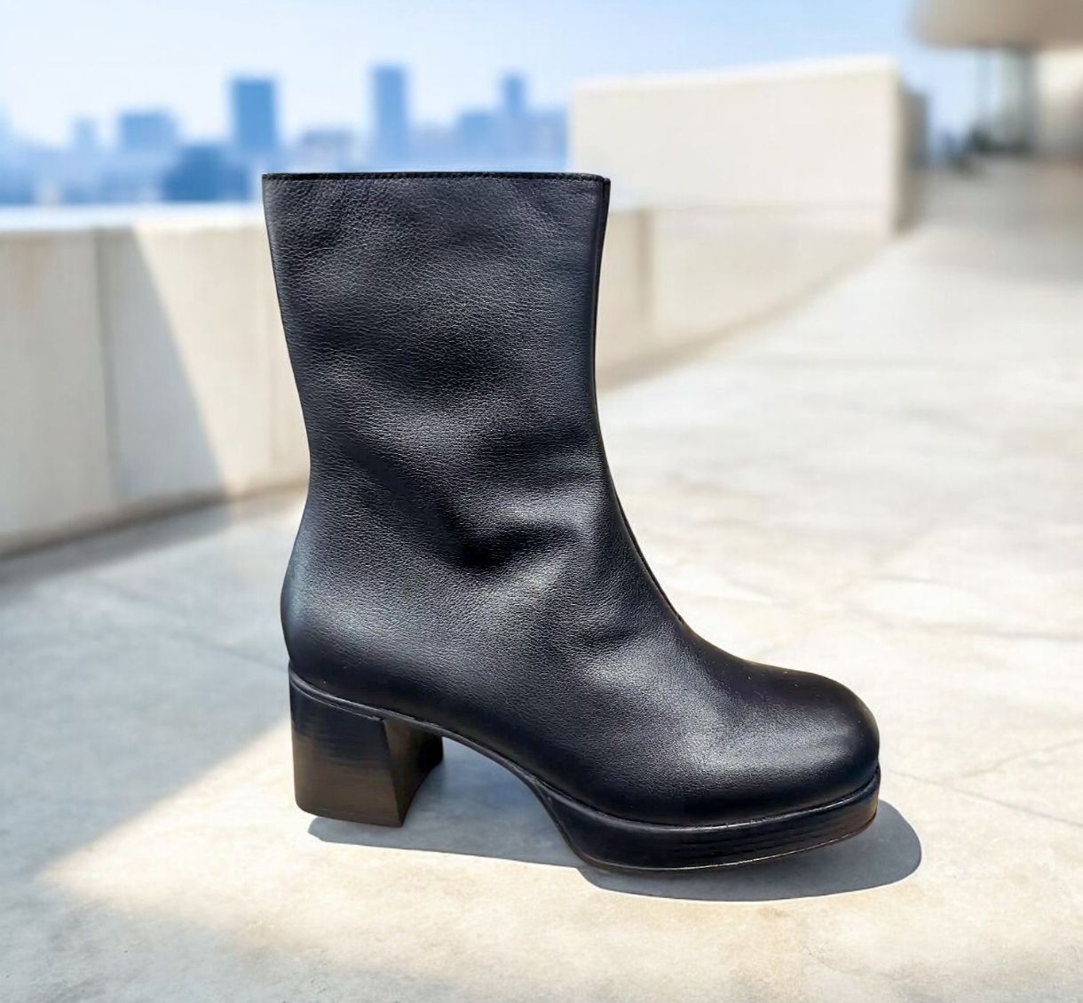 REBELLES : bottine tendance noir