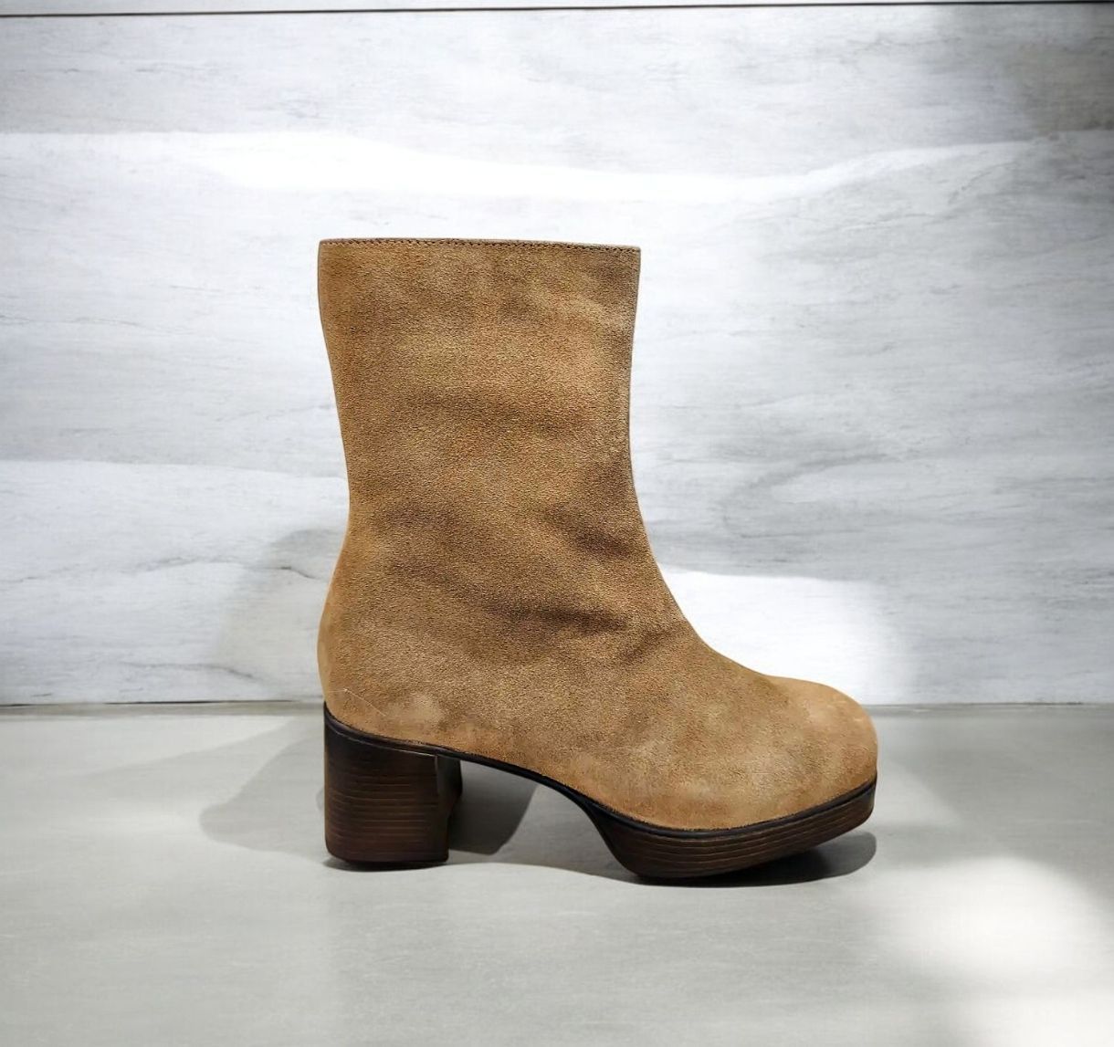REBELLES : bottine tendance beige