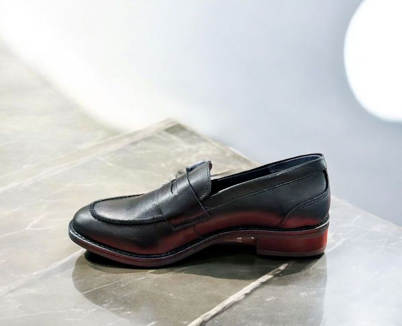 FLUCHOS : mocassins noir tendance