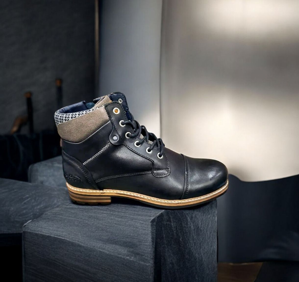 ARID : boots noir