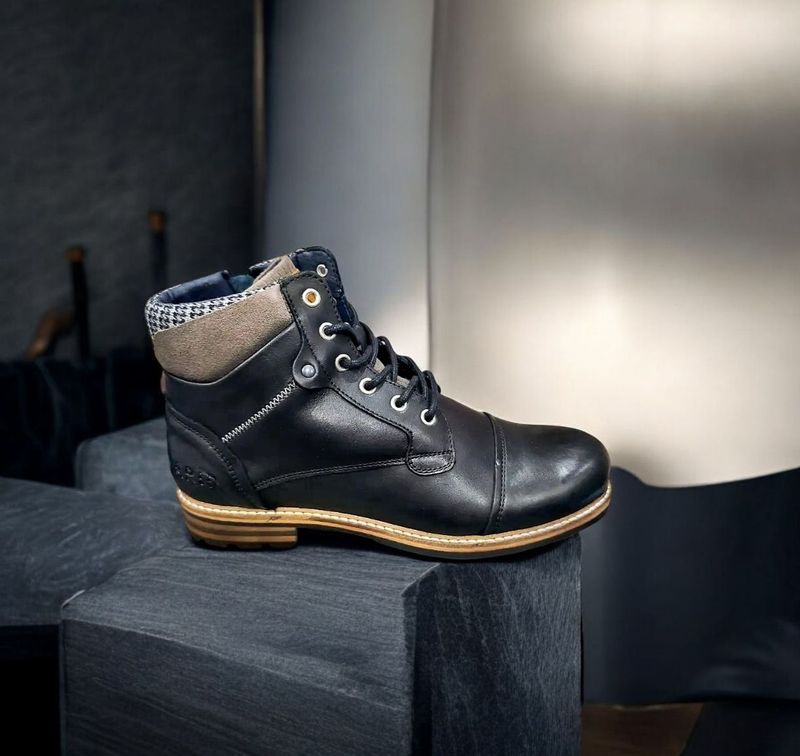 ARID : boots noir