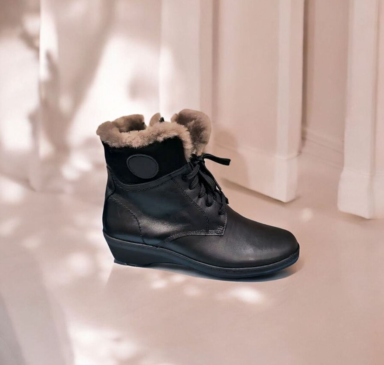 ARIMA :bottines fourrées noir