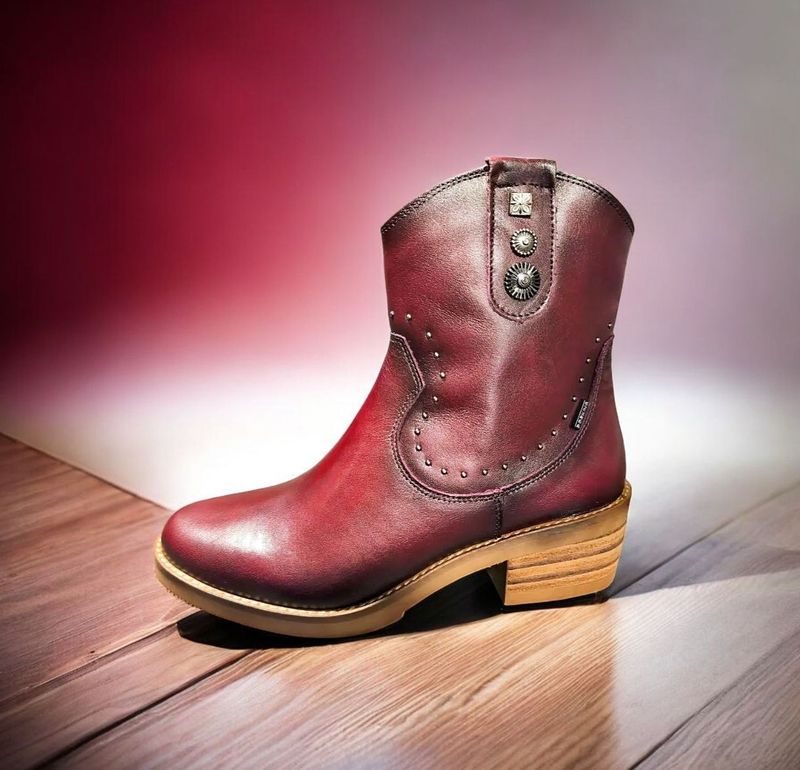 DORKING : bottes bordeaux  cowboys
