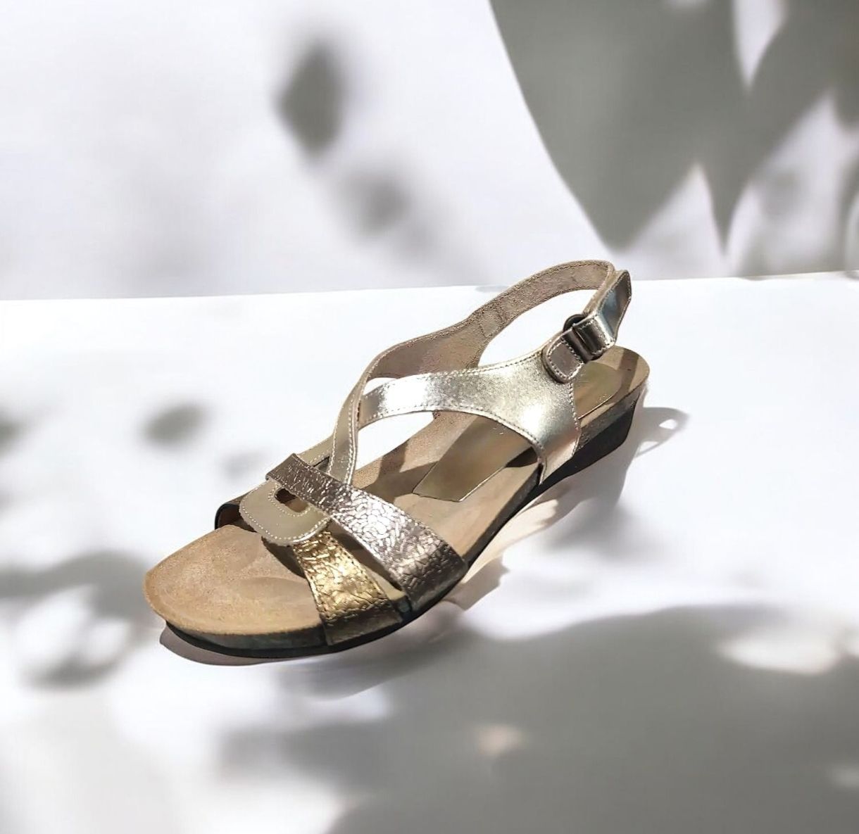 XAPATAN : nu-pieds champagne bronze