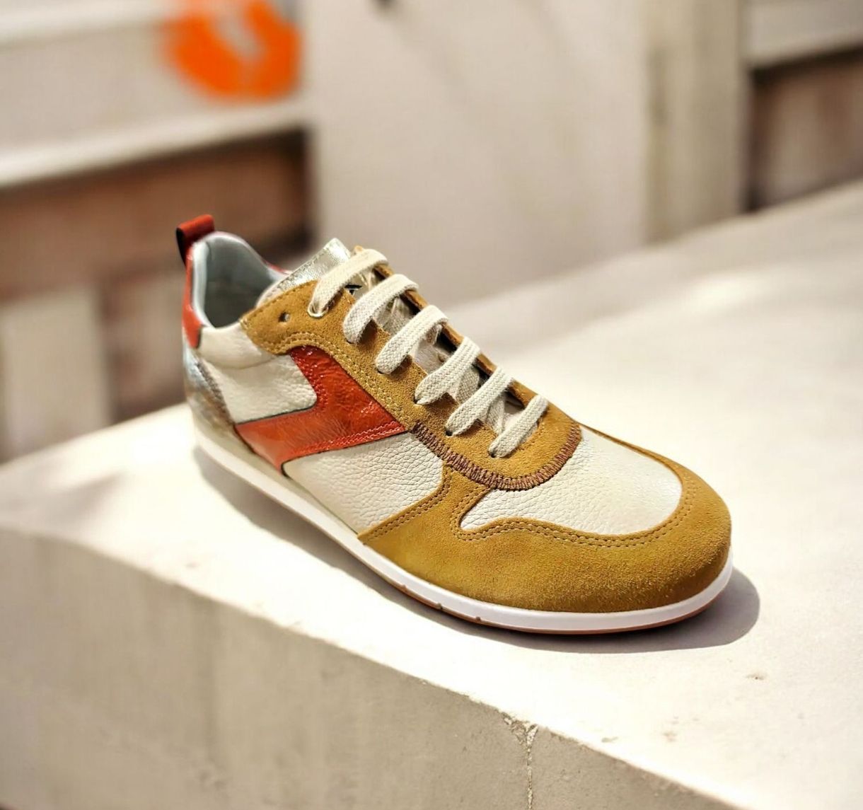 DORKING : baskets camel orange