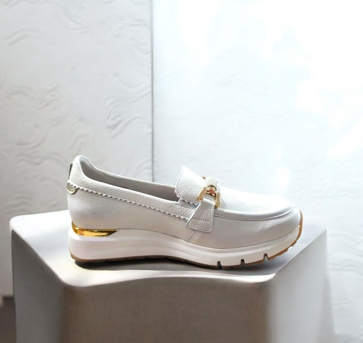 DORKING : mocassin blanc platine