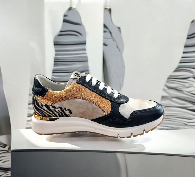 DORKING : basketsnoir beige