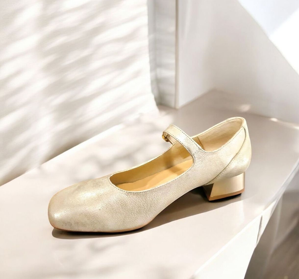 DORKING : ballerine  bride doré