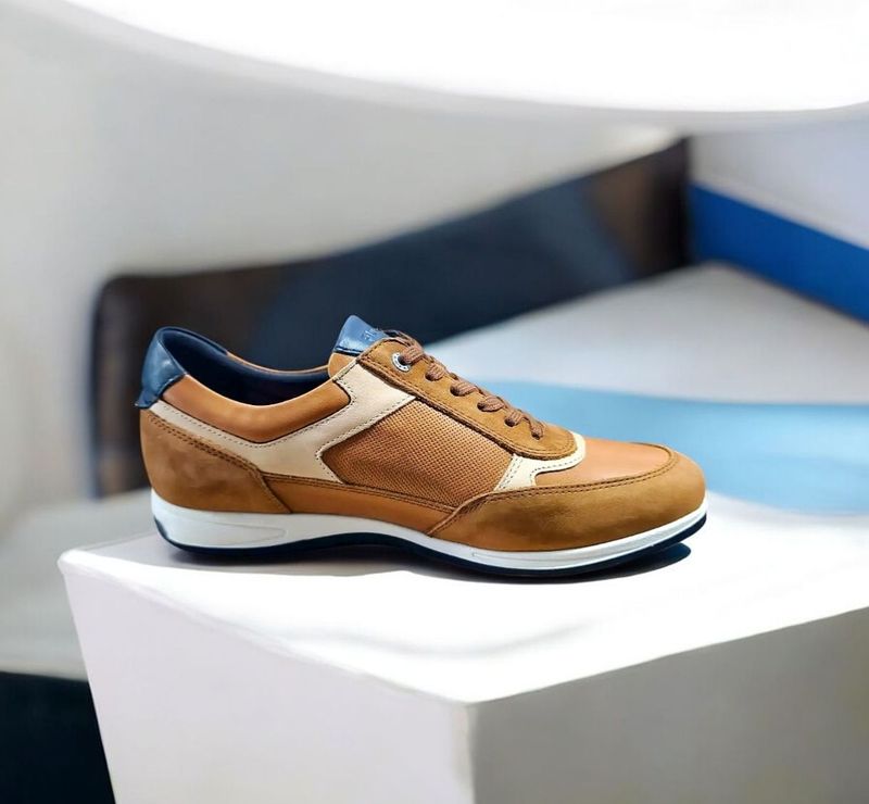 FLUCHOS : basket cuero