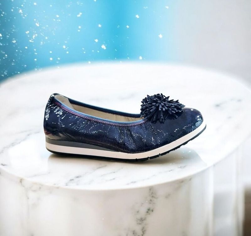 DORKING : ballerine  marine  pompon