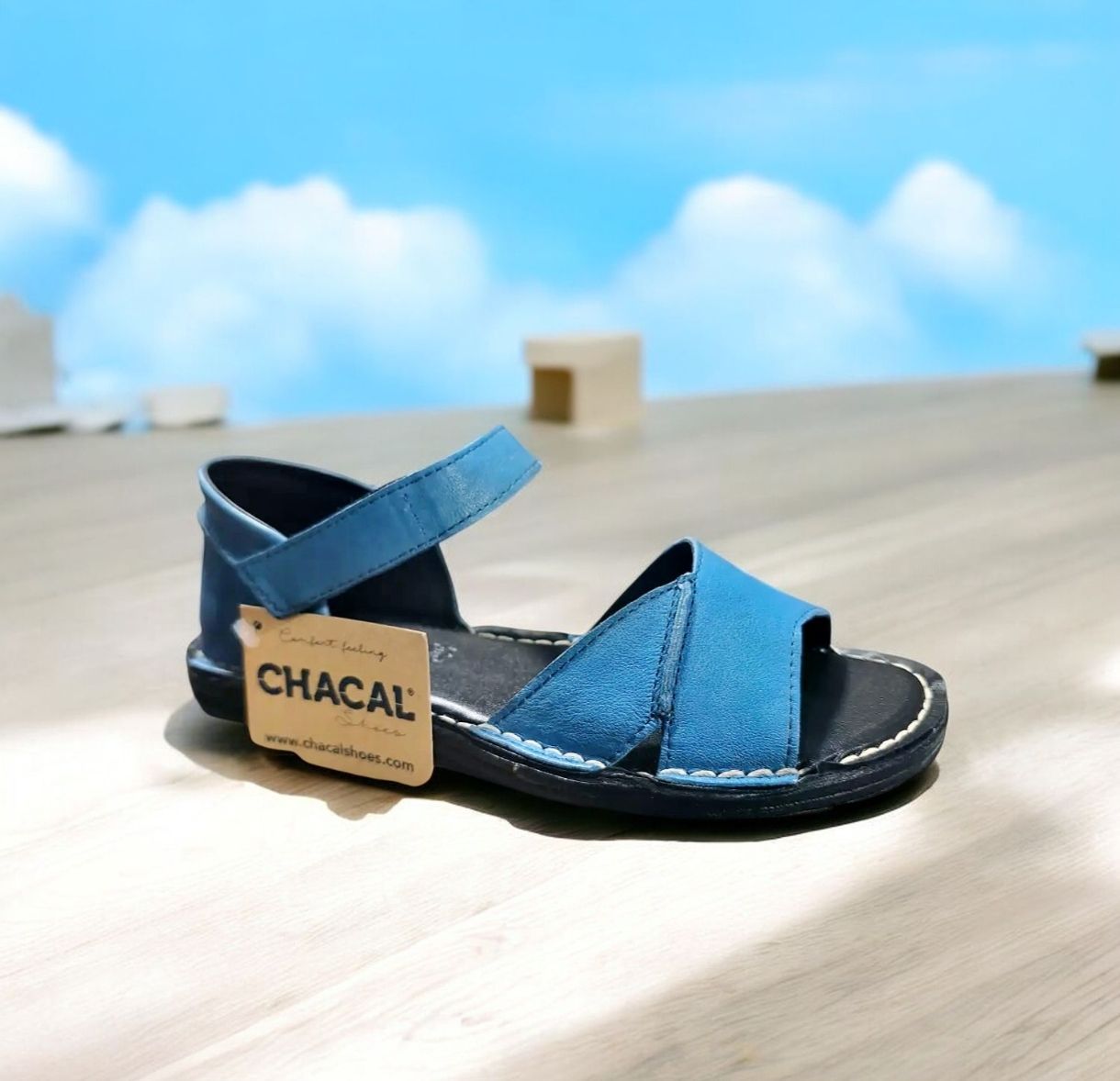 CHACAL  : nu pieds caraibe