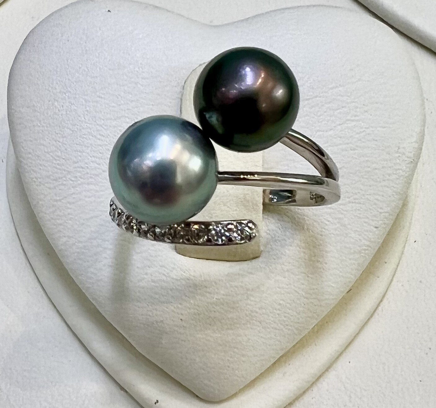 Double pearl ring "toi et moi"