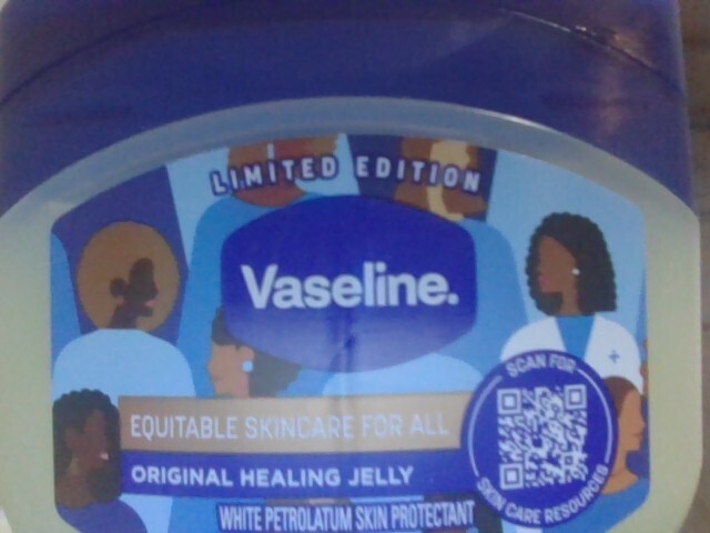 VASELINE EQUITABLE SKINCARE FOR ALL JELLY
