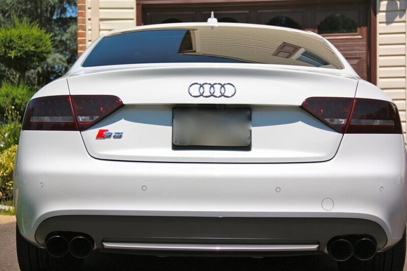 Plėvelė žibintams pilka blizgi 50x30cm