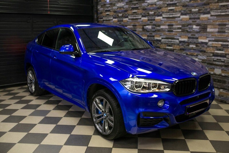 Plėvelė mėlyna blizgi metallic 20m