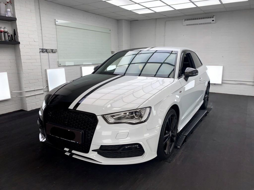 Automobilio apklijavimo plėvelė - blizgi Basic balta