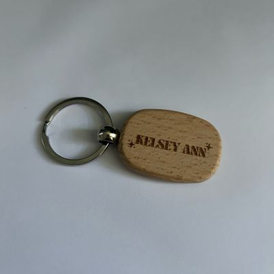 Wooden Oval Keyring – Engravable