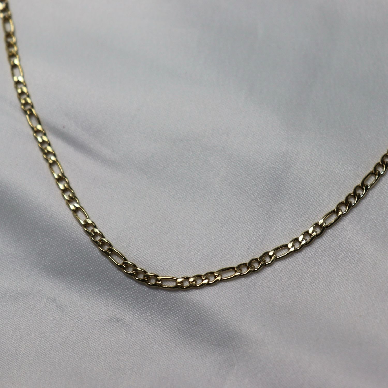 Thin Gold Figaro Necklace