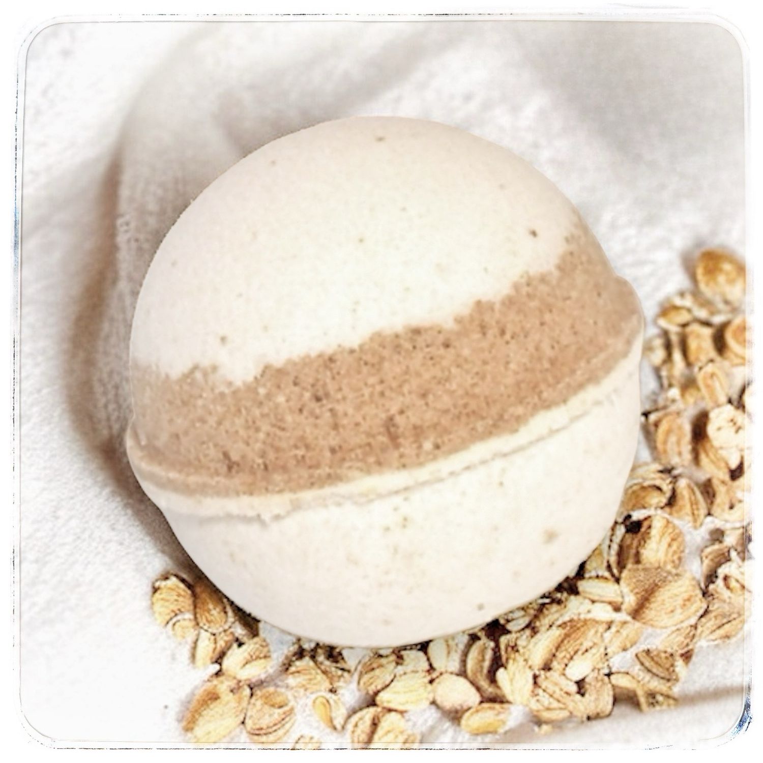 Oatmeal Milk &amp; Honey Bath Bomb