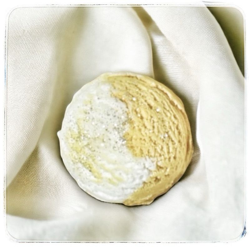 Piña Colada Bubble Scoop