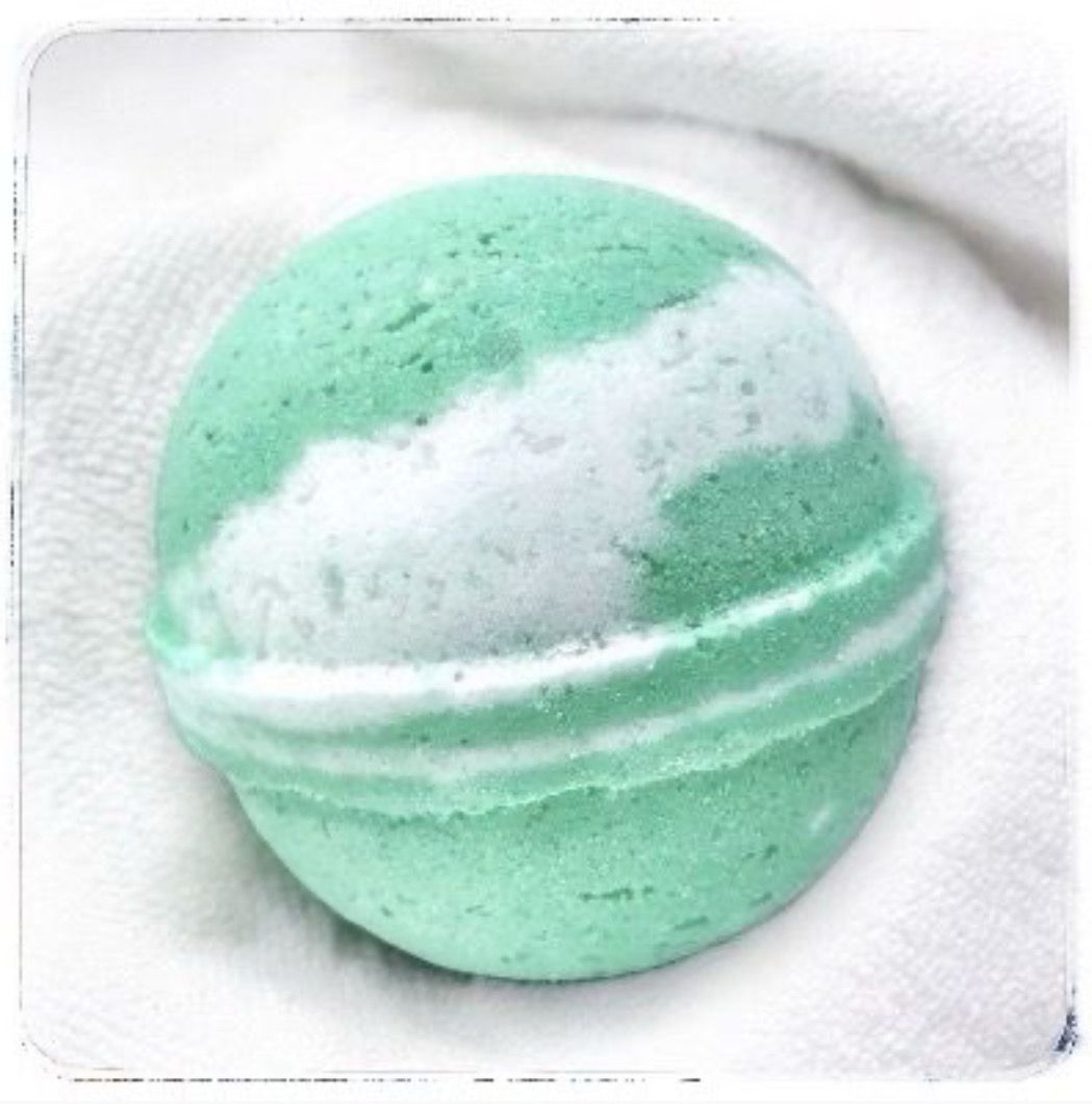 Cucumber Melon Bath Bomb