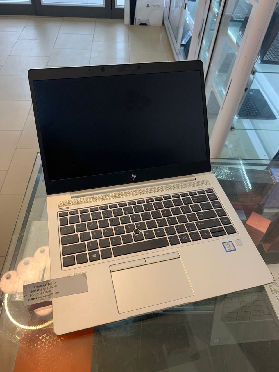 PRE-OWNED HP LAPTOP