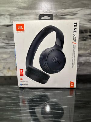 JBL Tune 520BT - Wireless On-Ear Headphones