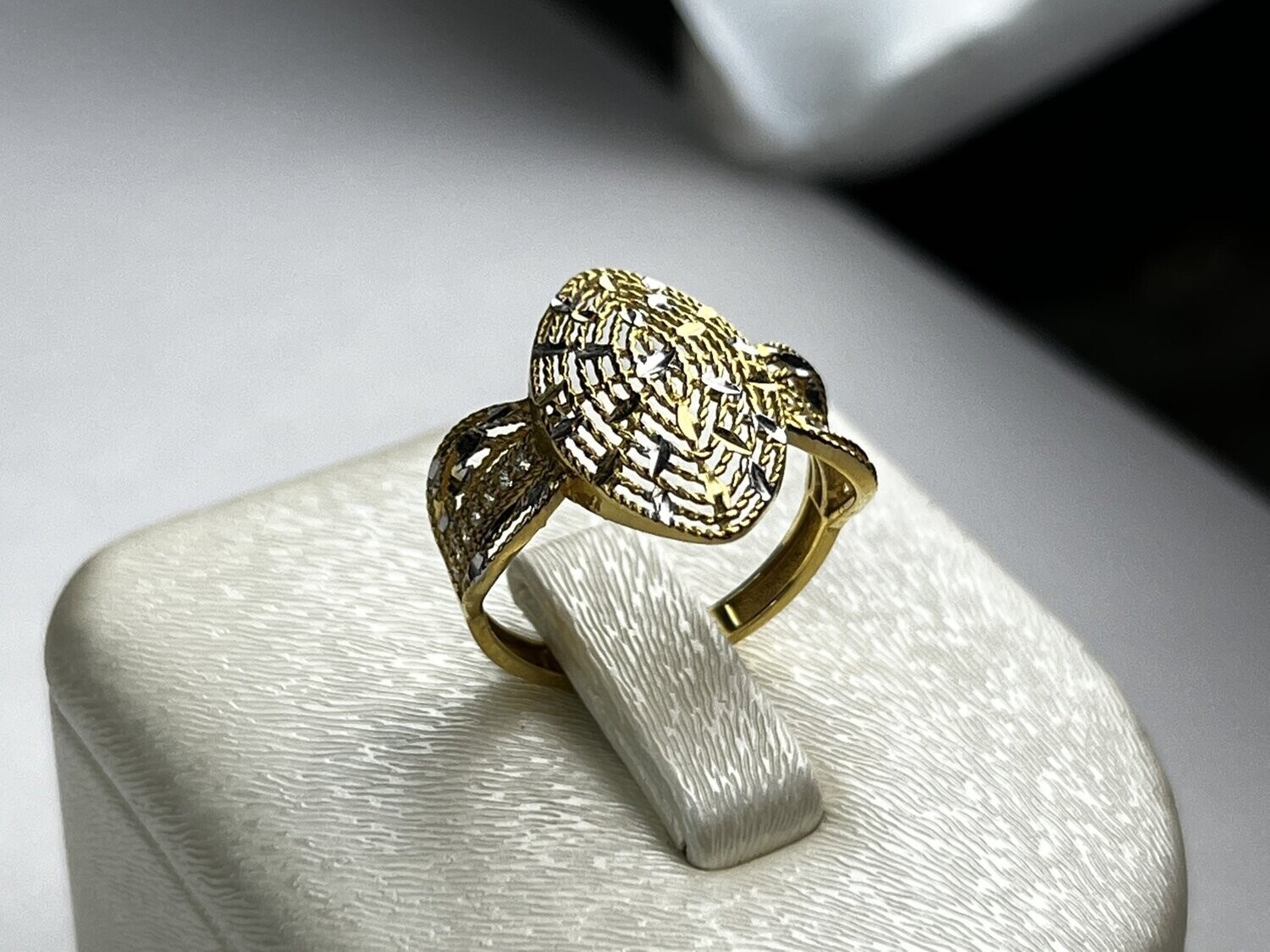 Ring