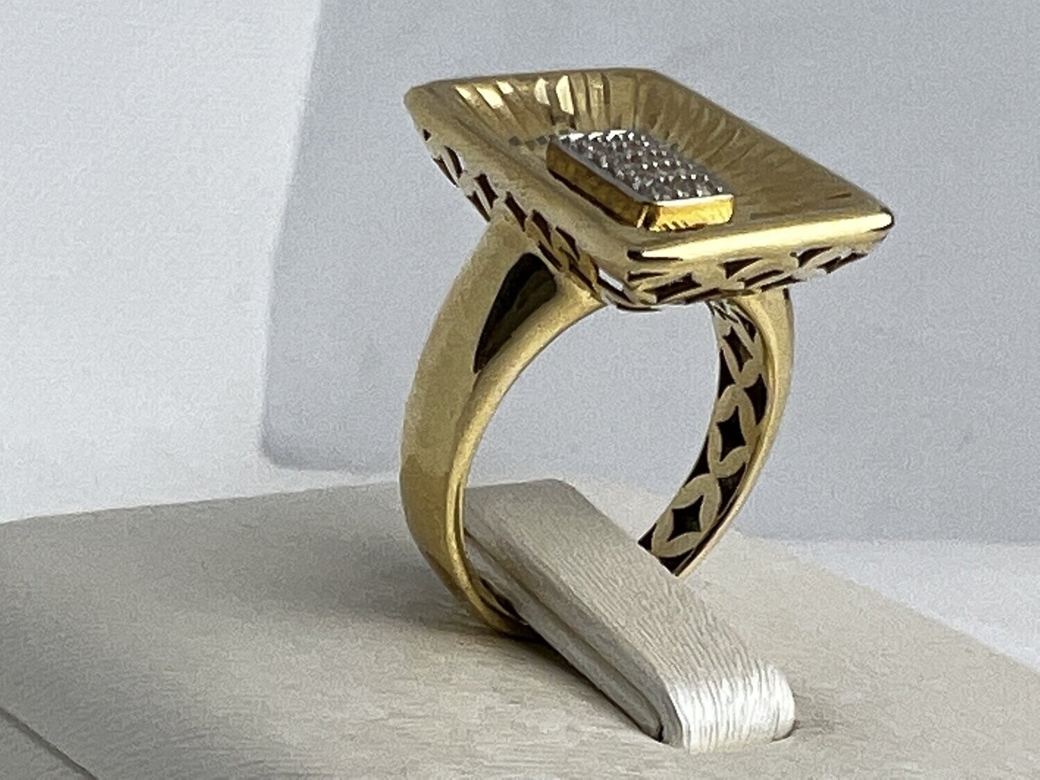 Ring