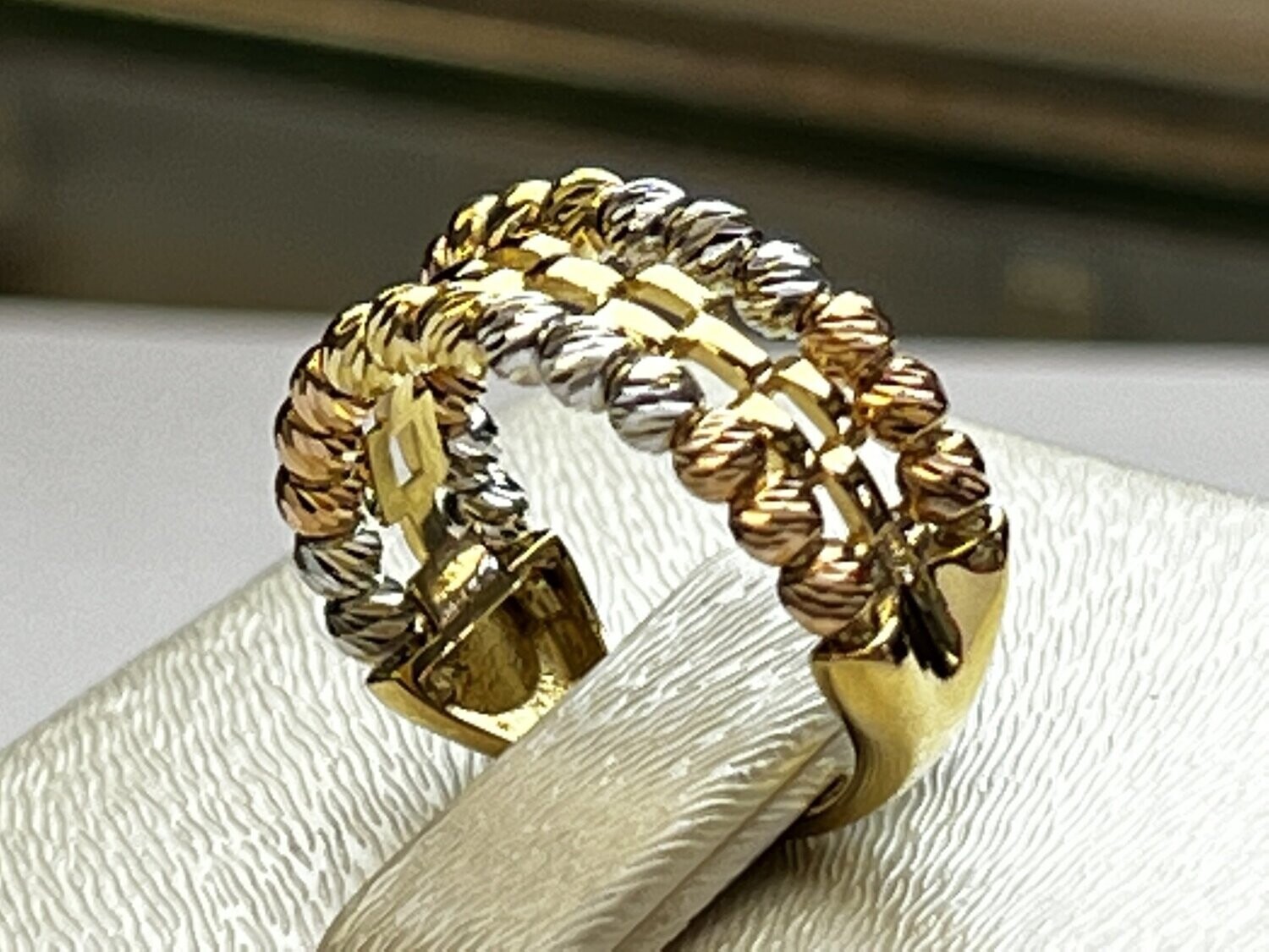 Ring