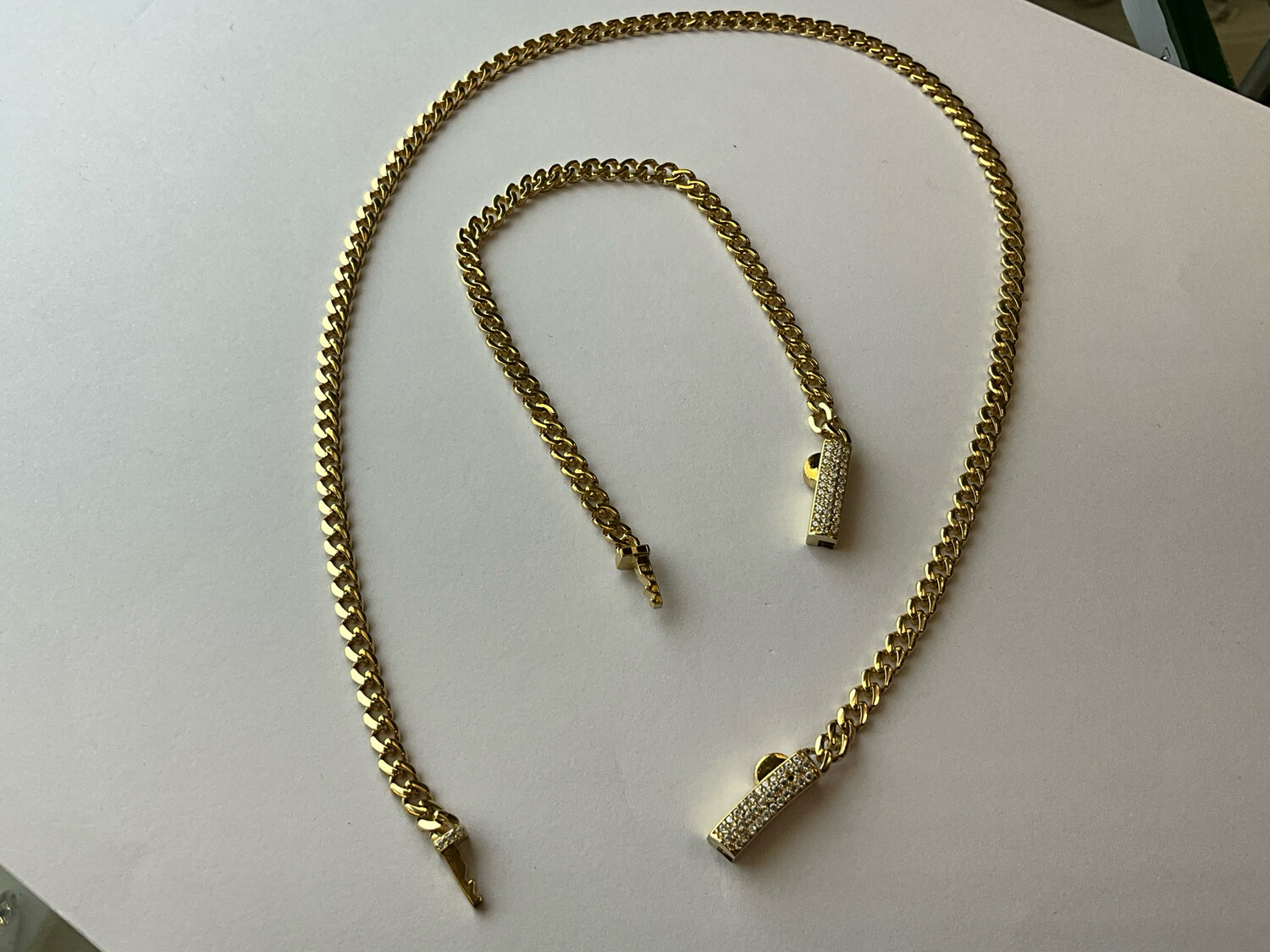 Kette und Armband unisex 18K Gold Kette Läng 40 cm bereit 0.3mm Armband läng 19 cm 