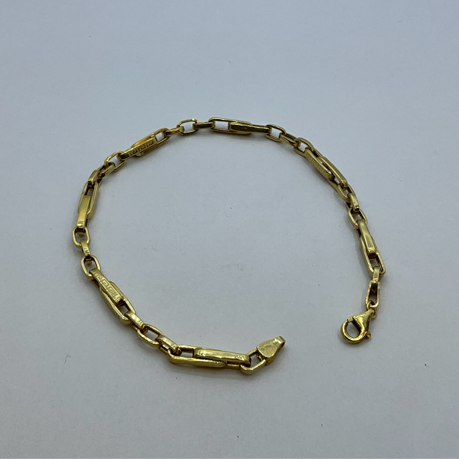 Armband 18K Gold läng 21 cm bereit 0.2 mm 