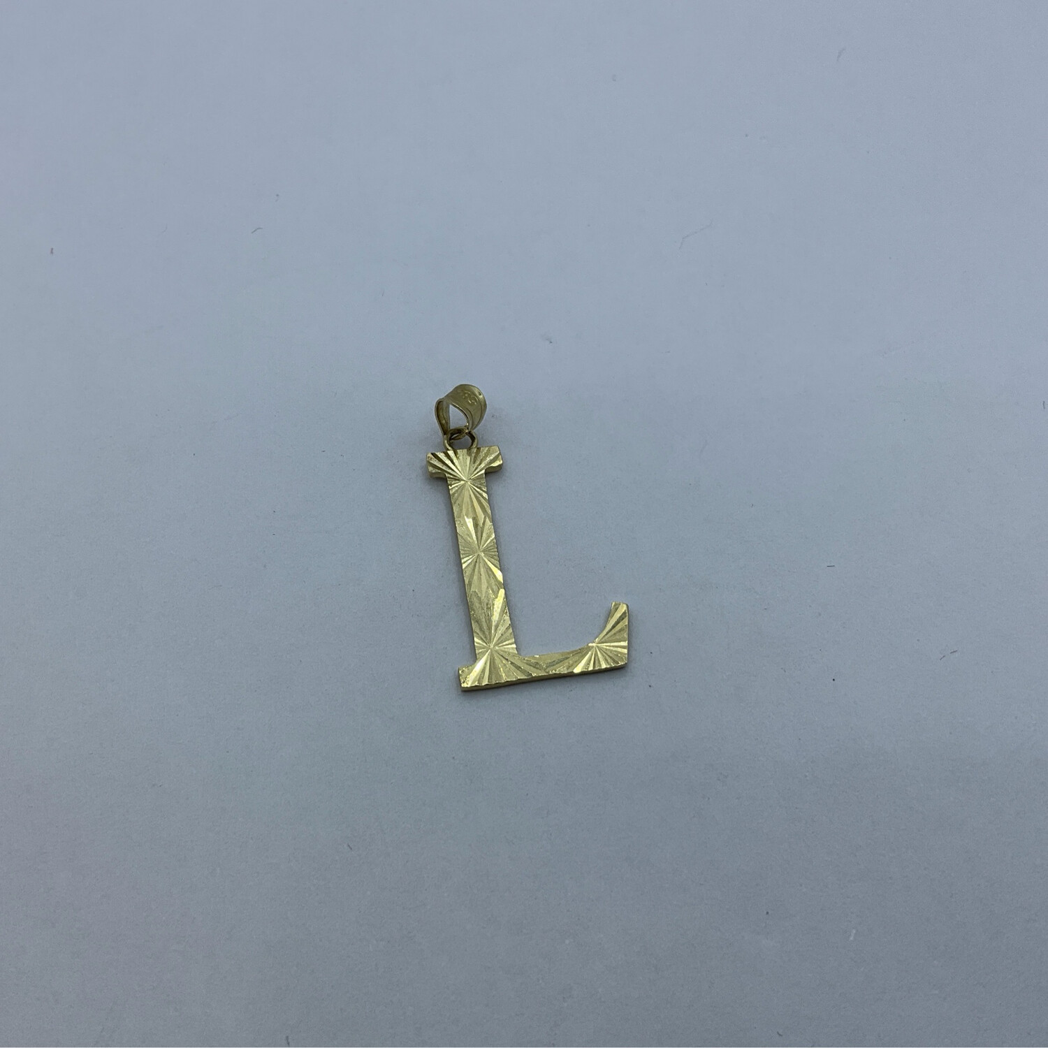 Gold-Anhänger Buchstabe 14K läng 2.5 cm bereit 0.5 mm 