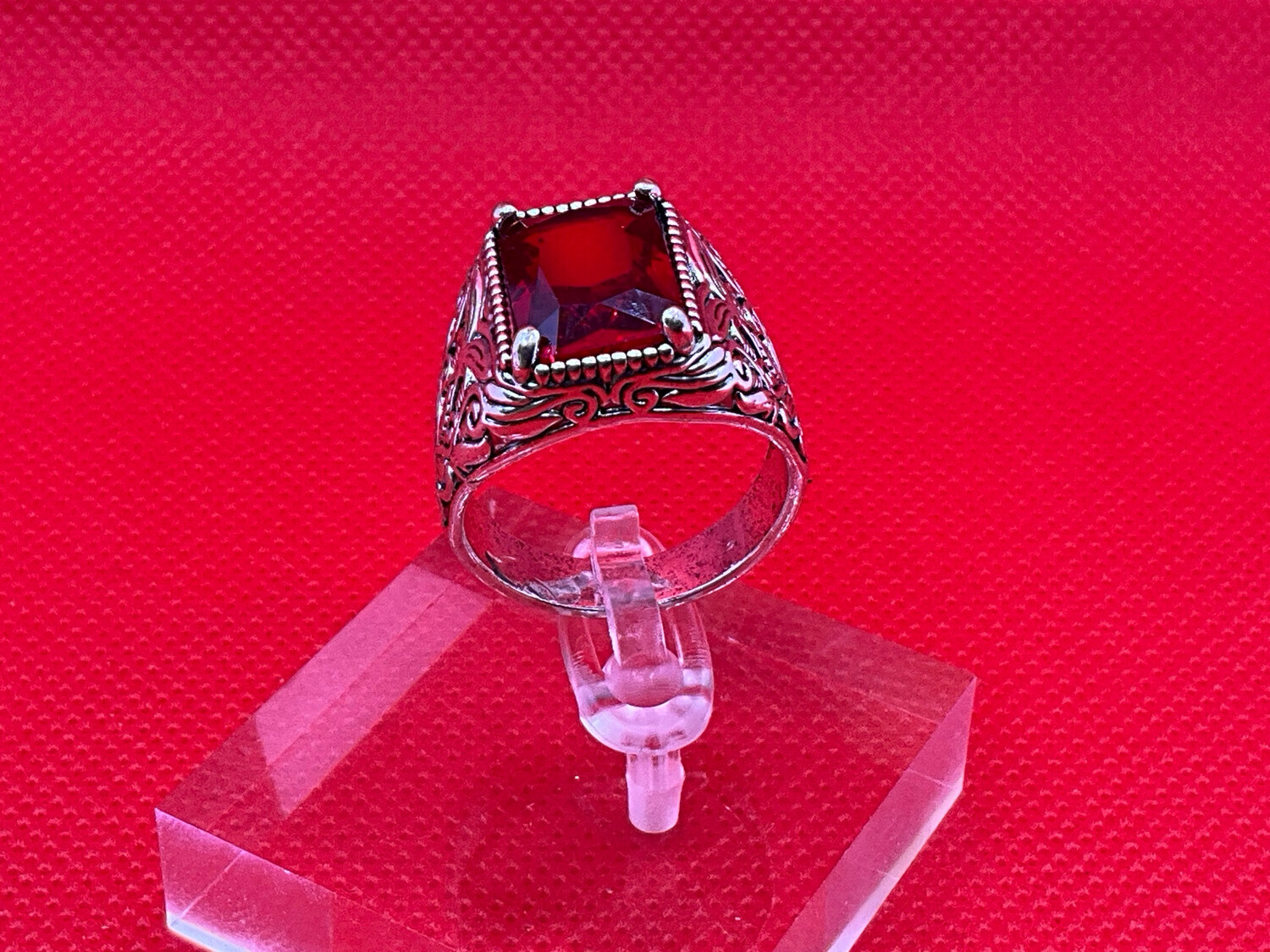Ring für Männer rot Sthal Size 66-67