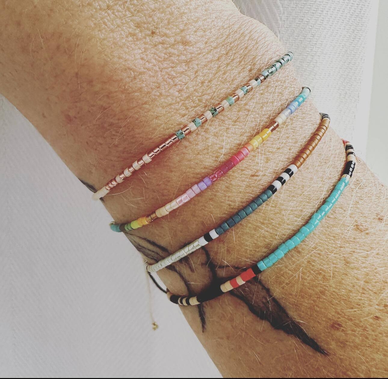 Tiny bead reminder bracelets