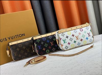 LV Pochette 2