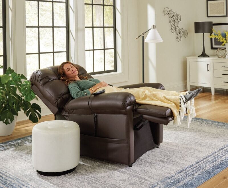 GOLDEN Heatwave Technology Power Lift Chair Recliner