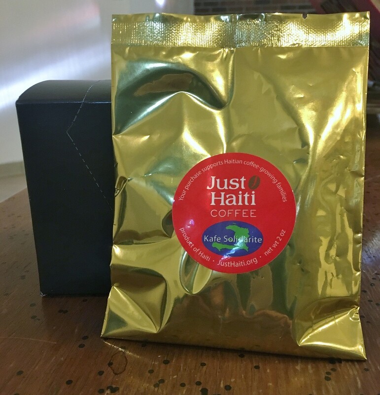 1 Carton of 12 Pillow Packs / 1 Pillow Pack makes a 8/10 cups of coffee per pot.  Only available in medium roast.
