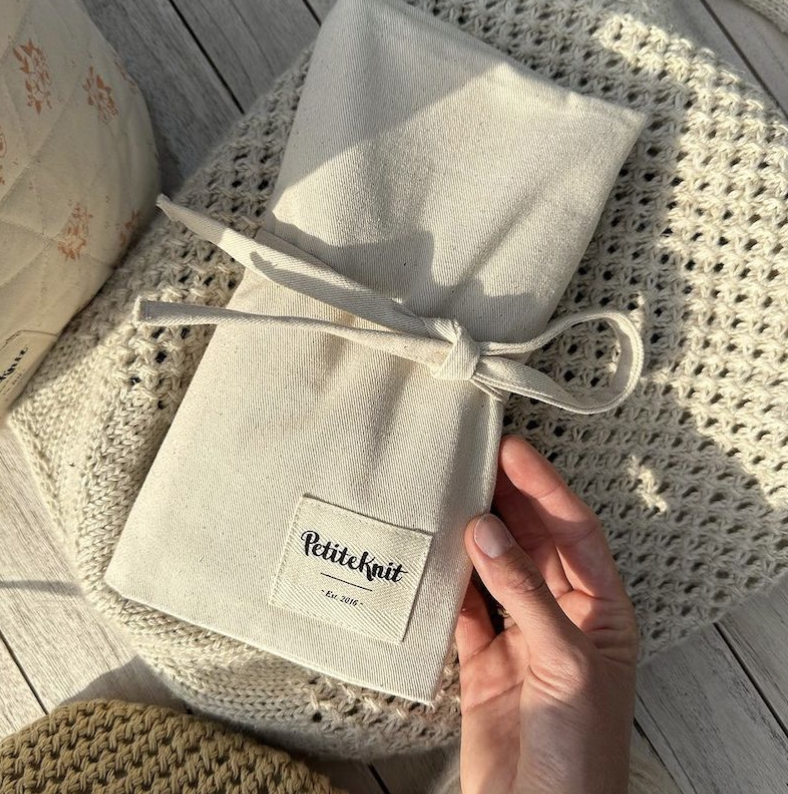 knitter"s Circular Needle Case