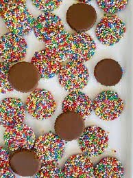 Giant Chocolate Freckles (Bobby Dazzlers), Size: 5pc