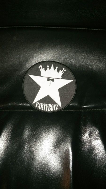 Party Boyz Official Embleem Voor Op Broek