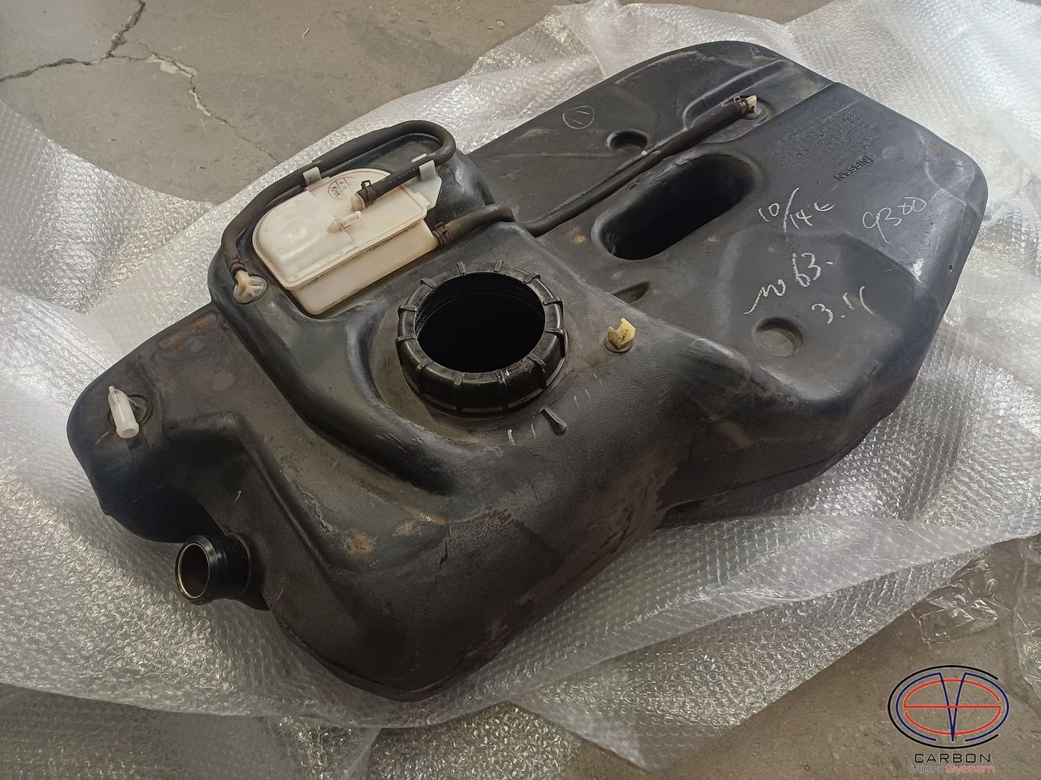 Fuel Tank for Nissan Skyline R32 GTR from Carbon Fiber