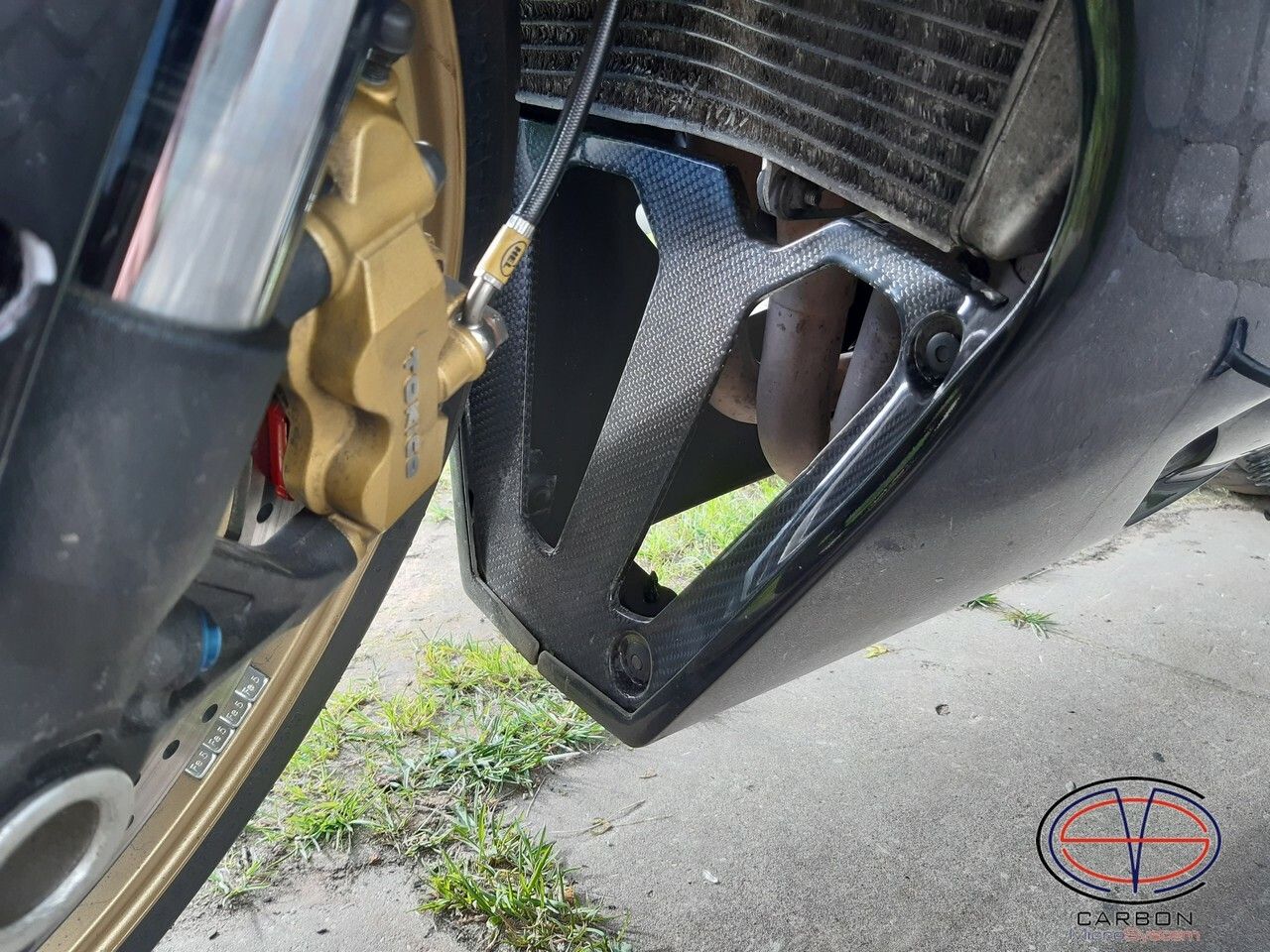 Under cowling from Carbon Fiber Suzuki GSX-R600 GSX-R750
